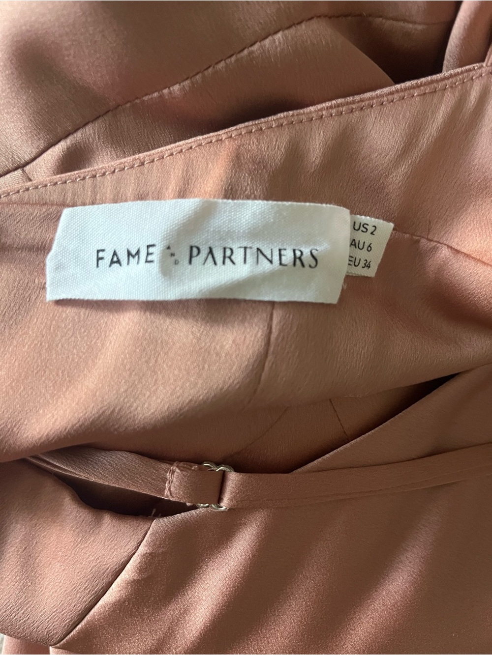 Fame & Partners dusty rose gown